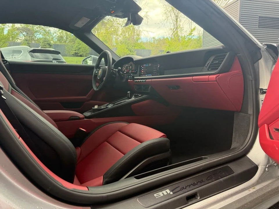2026 Porsche 911 - Image 21 of 26