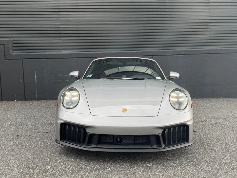 2026 Porsche 911 - Image 13 of 26