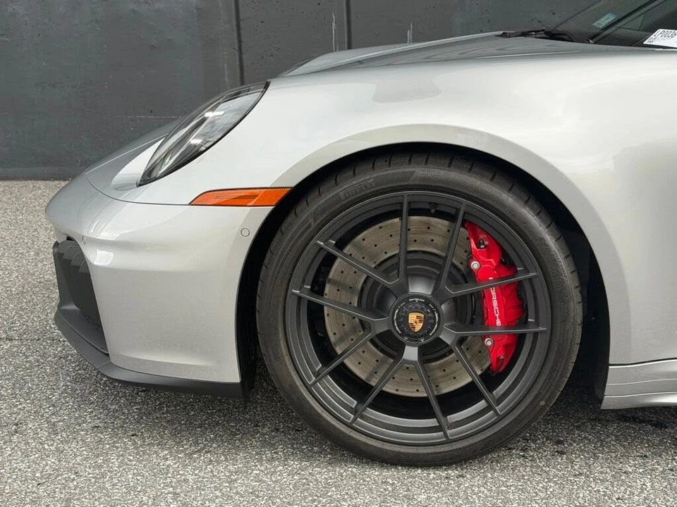 2026 Porsche 911 - Image 14 of 26