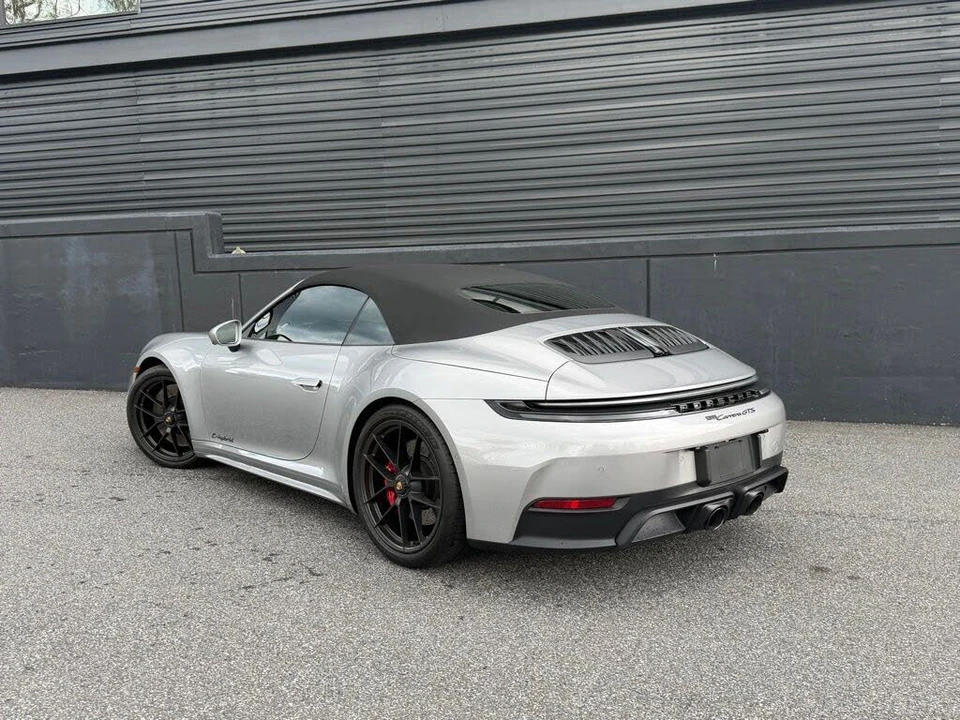 2026 Porsche 911 - Image 3 of 26