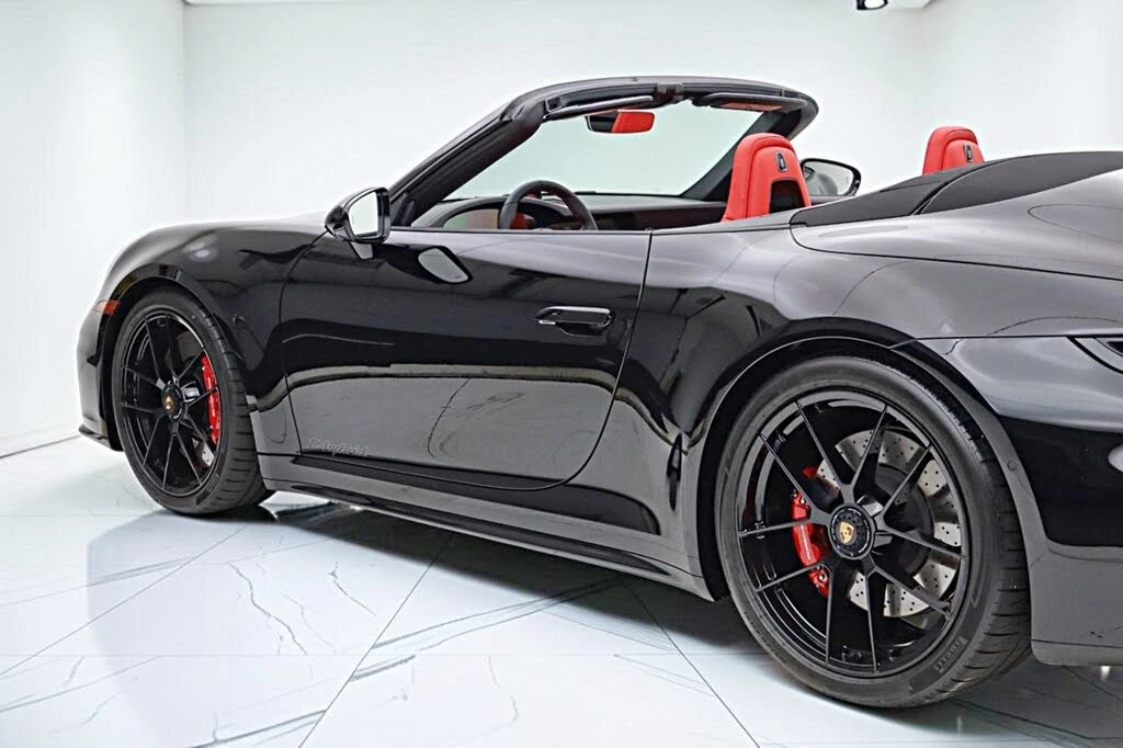 2026 Porsche 992 Carrera GTS - Image 7 of 31