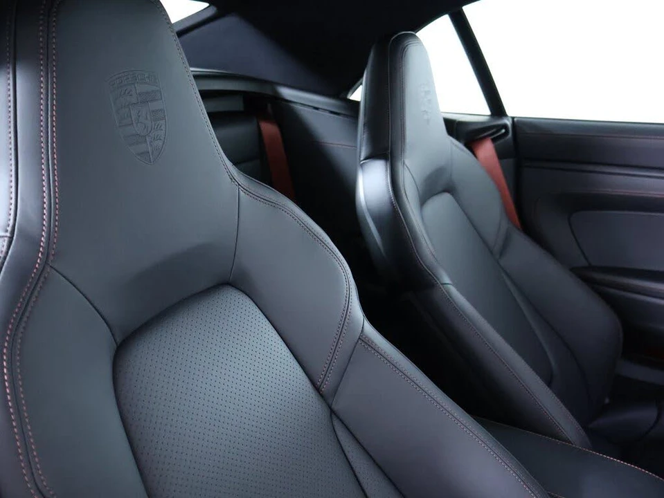 2026 Porsche 911 - Image 21 of 26