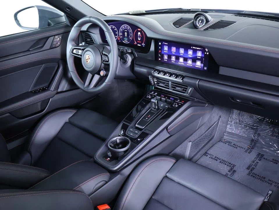 2026 Porsche 911 - Image 17 of 26