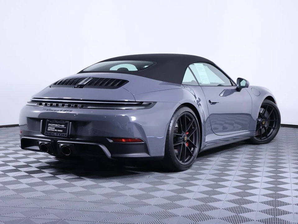 2026 Porsche 911 - Image 7 of 26