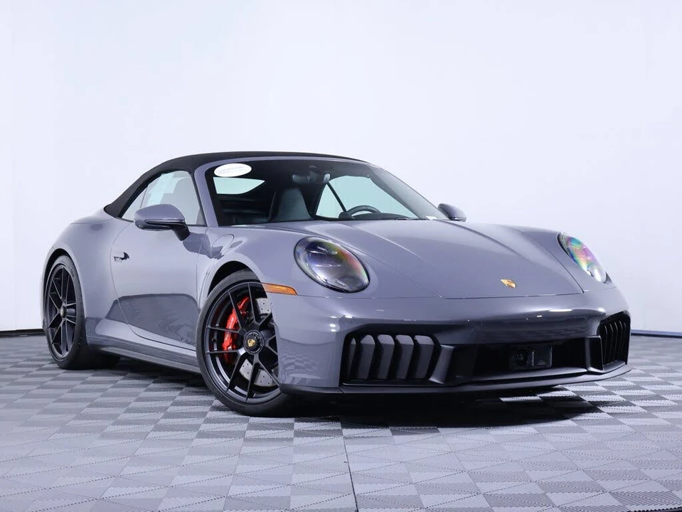 2026 Porsche 911 - Image 9 of 26
