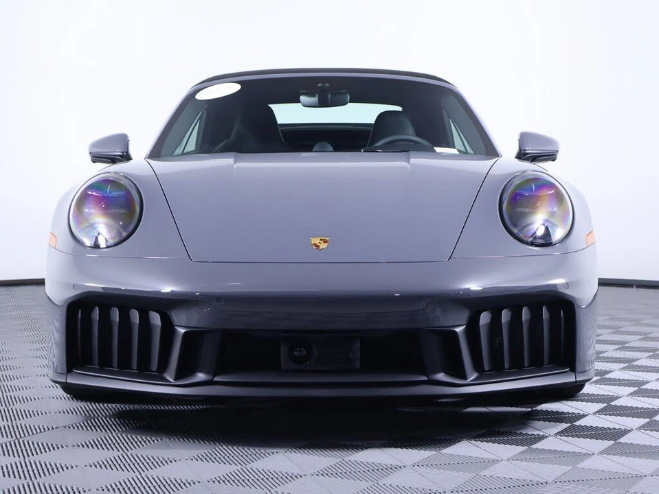 2026 Porsche 911 - Image 10 of 26