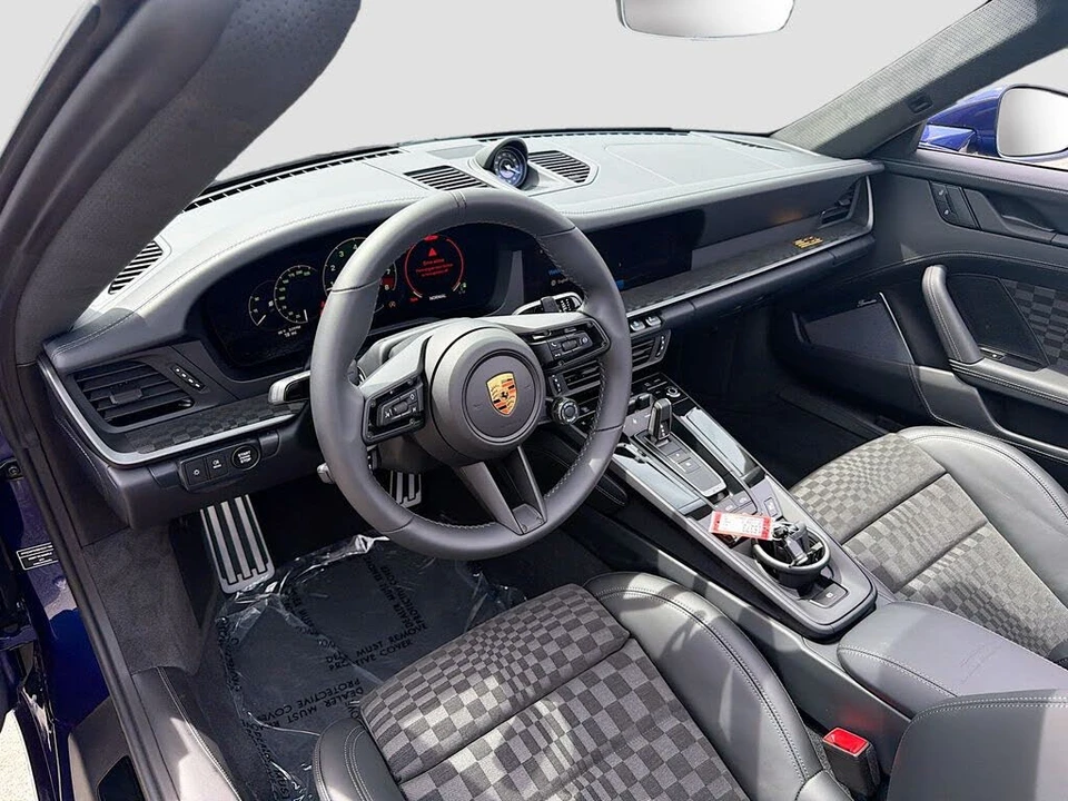 2026 Porsche 911 - Image 4 of 31