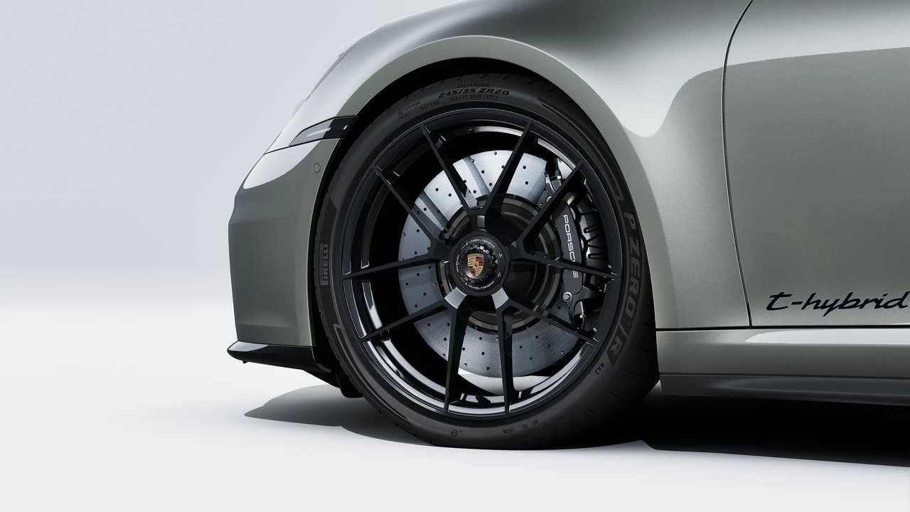 2026 Porsche 911 - Image 10 of 14