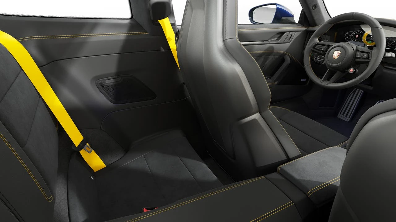 2026 Porsche 911 - Image 13 of 14
