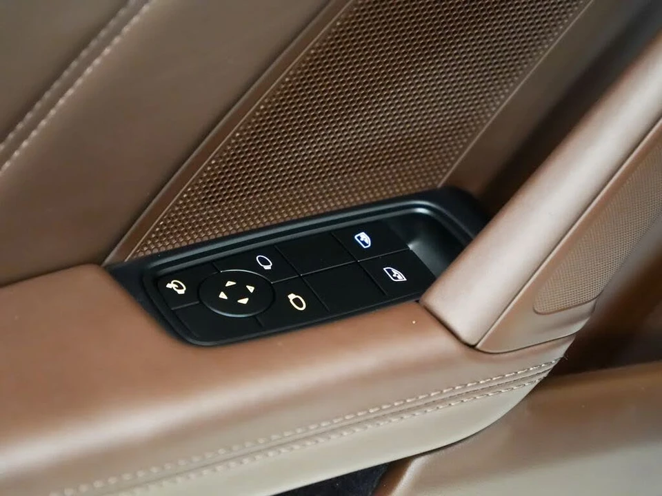 2026 Porsche 992 Carrera GTS - Image 19 of 31