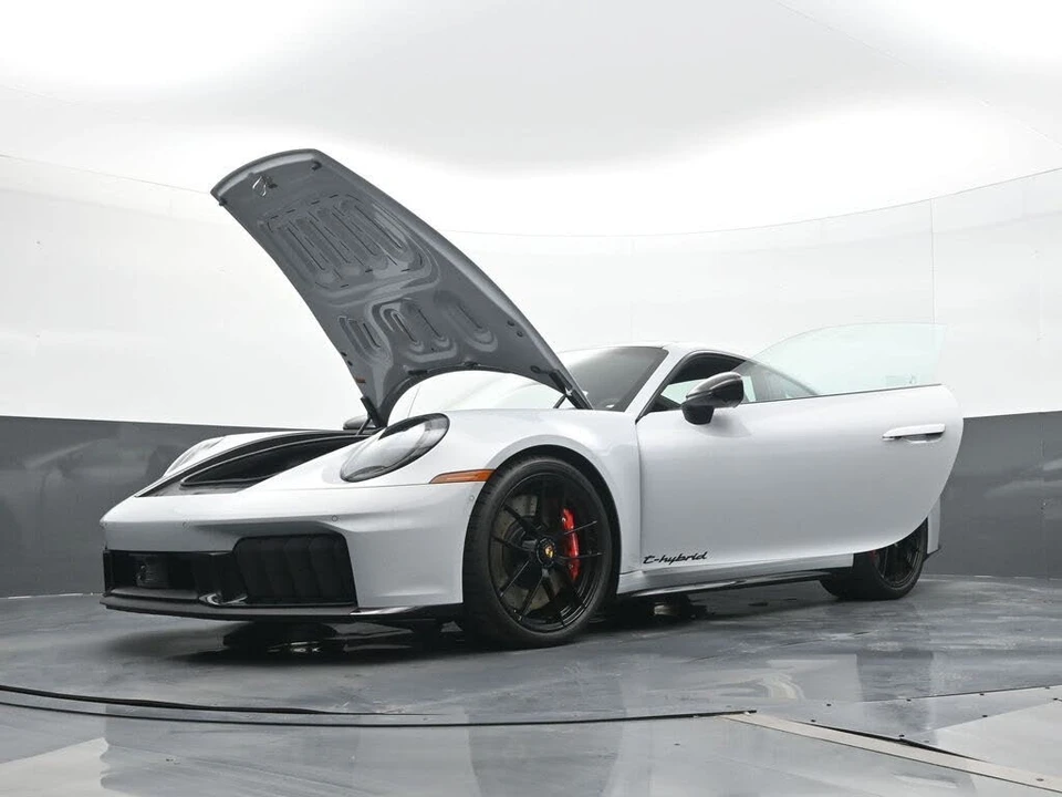 2026 Porsche 992 Carrera GTS - Image 26 of 29