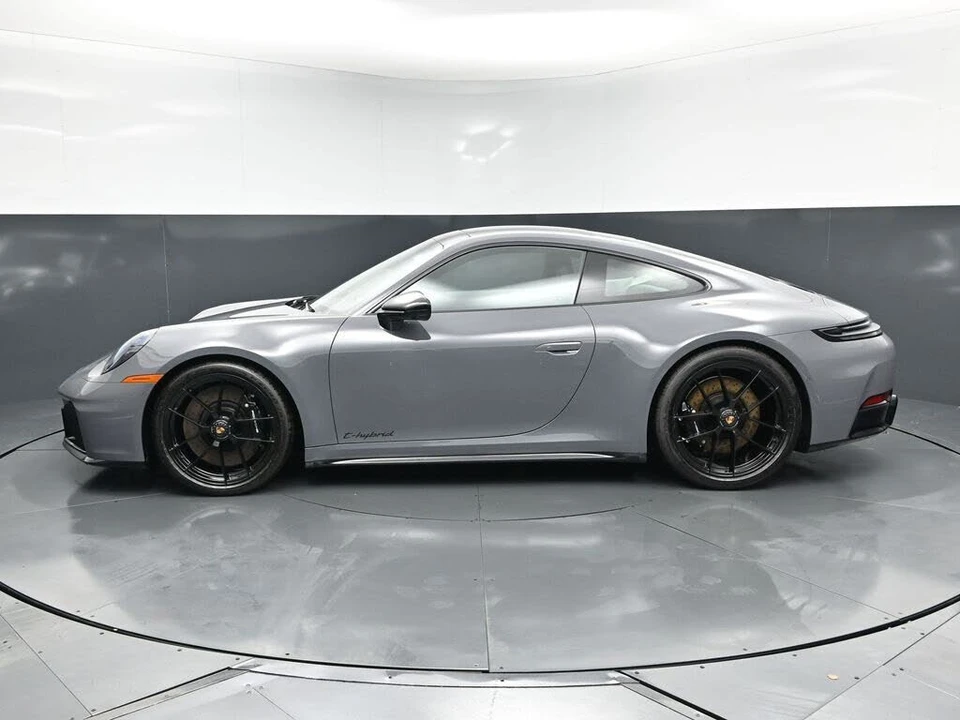 2026 Porsche 992 Carrera GTS - Image 2 of 31