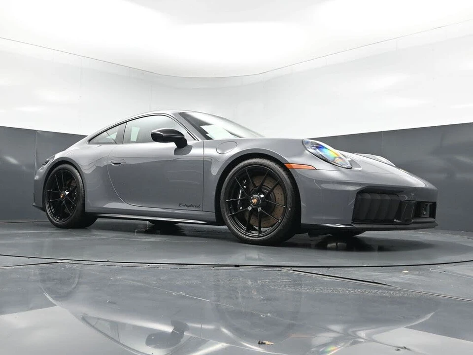 2026 Porsche 992 Carrera GTS - Image 26 of 31
