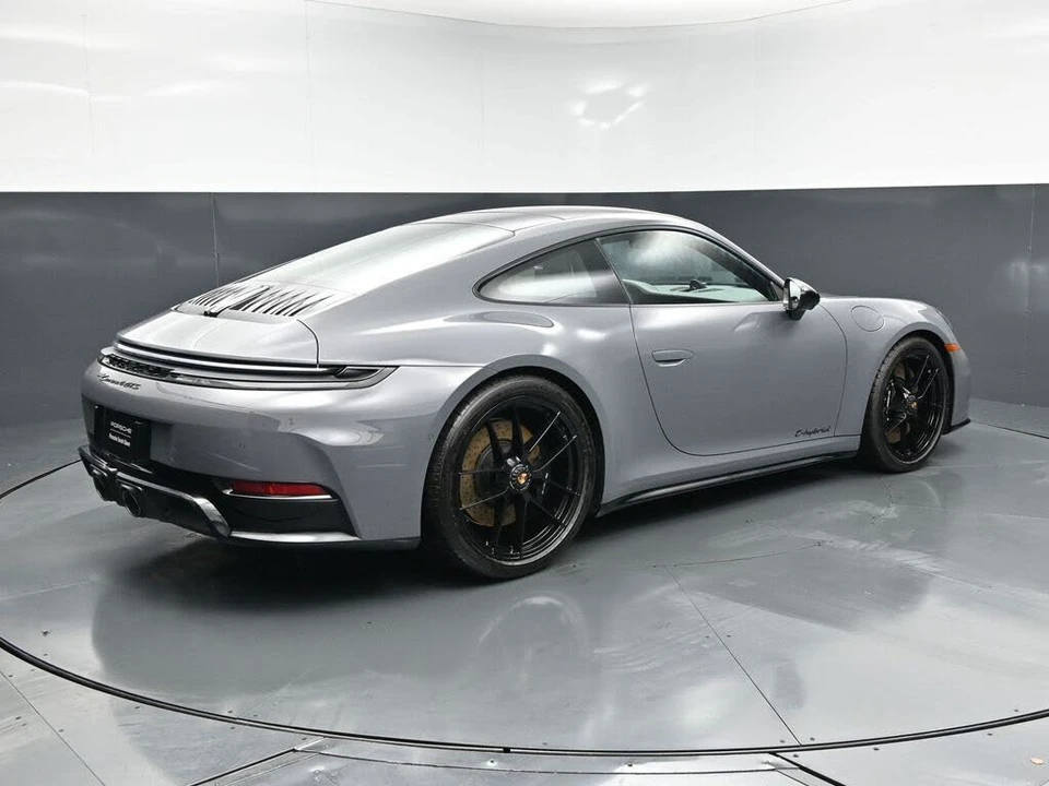 2026 Porsche 992 Carrera GTS - Image 8 of 31