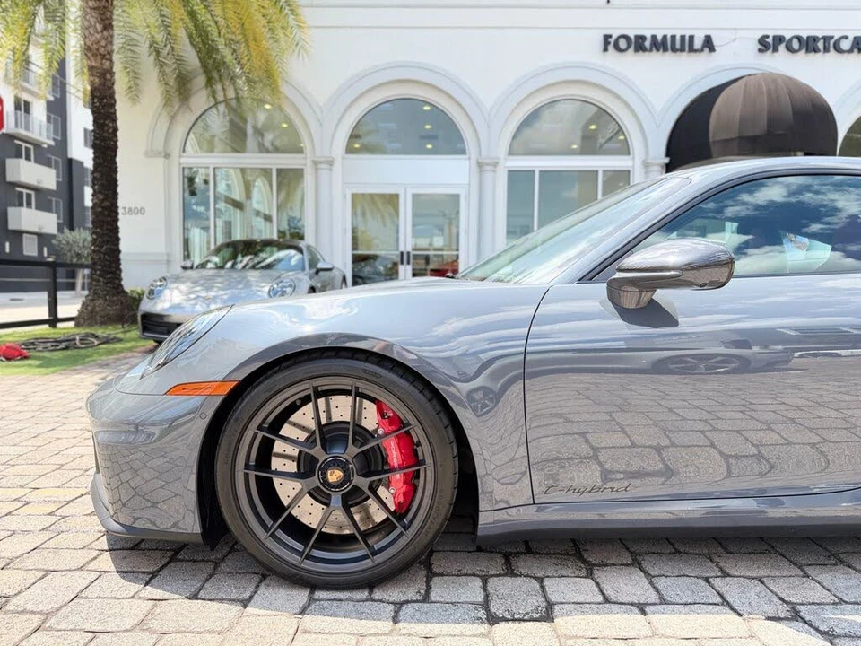 2026 Porsche 992 Carrera GTS - Image 24 of 31