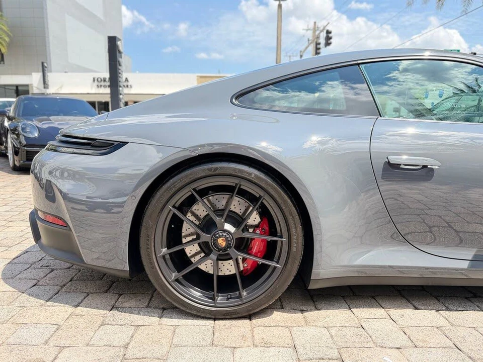 2026 Porsche 992 Carrera GTS - Image 27 of 31