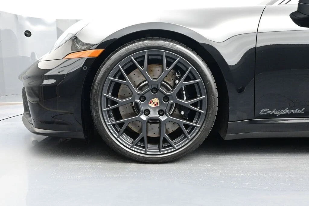 2026 Porsche 992 Carrera GTS - Image 6 of 30