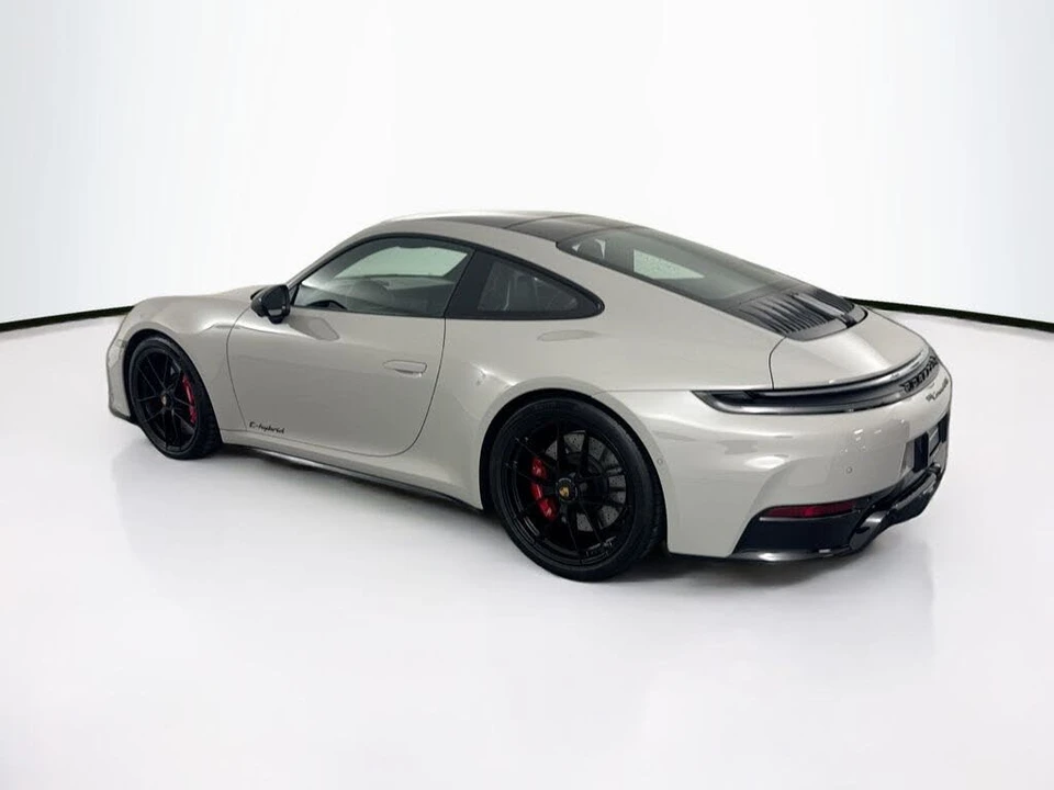 2026 Porsche 992 Carrera GTS - Image 7 of 31
