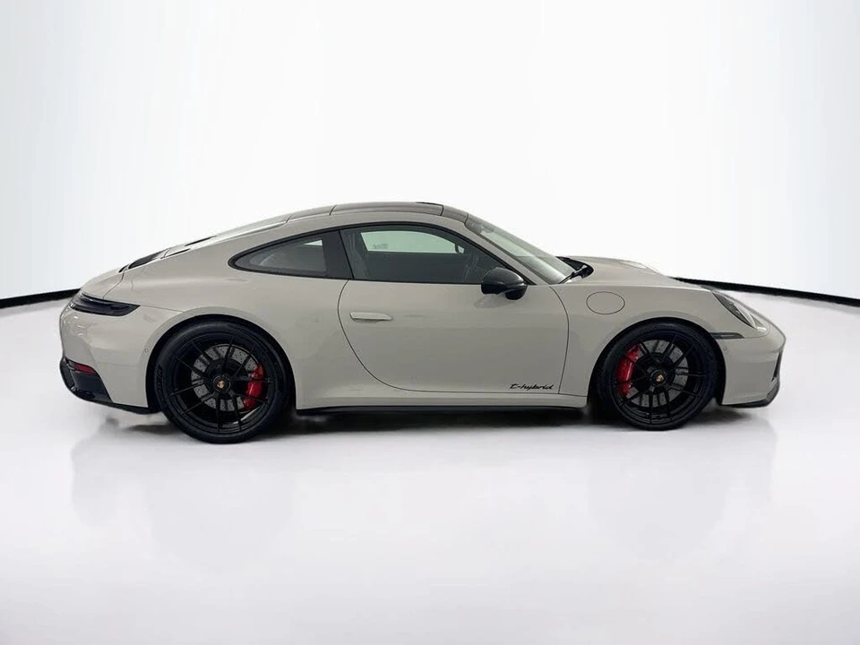 2026 Porsche 992 Carrera GTS - Image 4 of 31