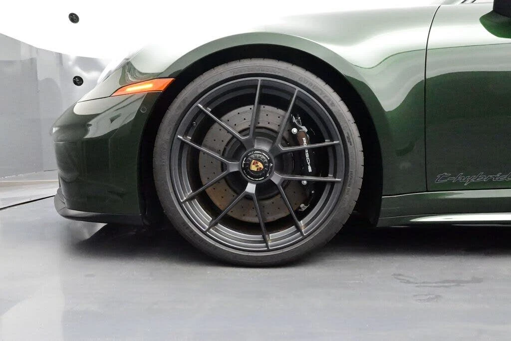 2026 Porsche 992 Carrera GTS - Image 6 of 29