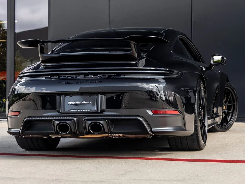 2026 Porsche 992 Carrera GTS - Image 11 of 31