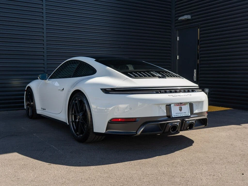 2026 Porsche 992 Carrera GTS - Image 3 of 31