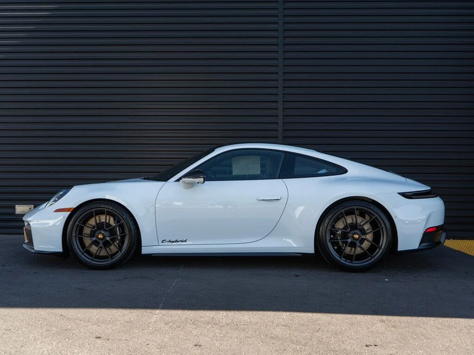 2026 Porsche 992 Carrera GTS - Image 2 of 31