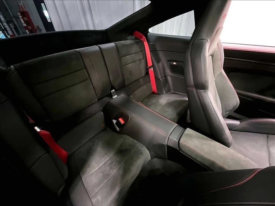 2026 Porsche 911 - Image 29 of 31