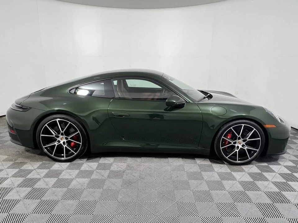 2026 Porsche 992 Carrera - Image 8 of 25