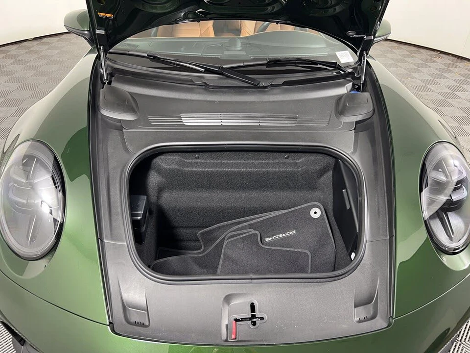 2026 Porsche 992 Carrera - Image 22 of 25