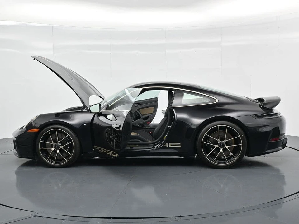2026 Porsche 992 Carrera GTS - Image 28 of 31
