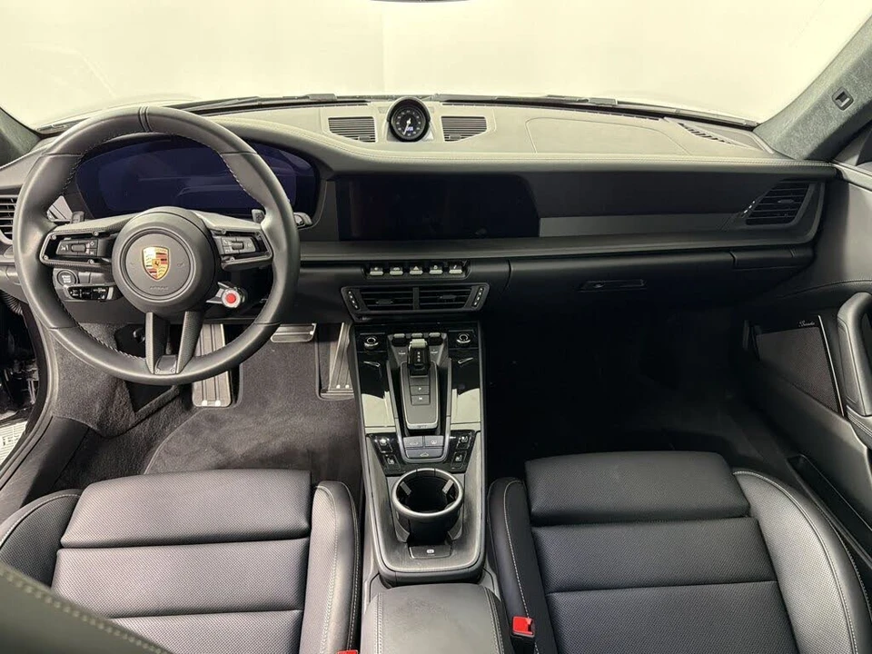 2026 Porsche 911 - Image 16 of 30