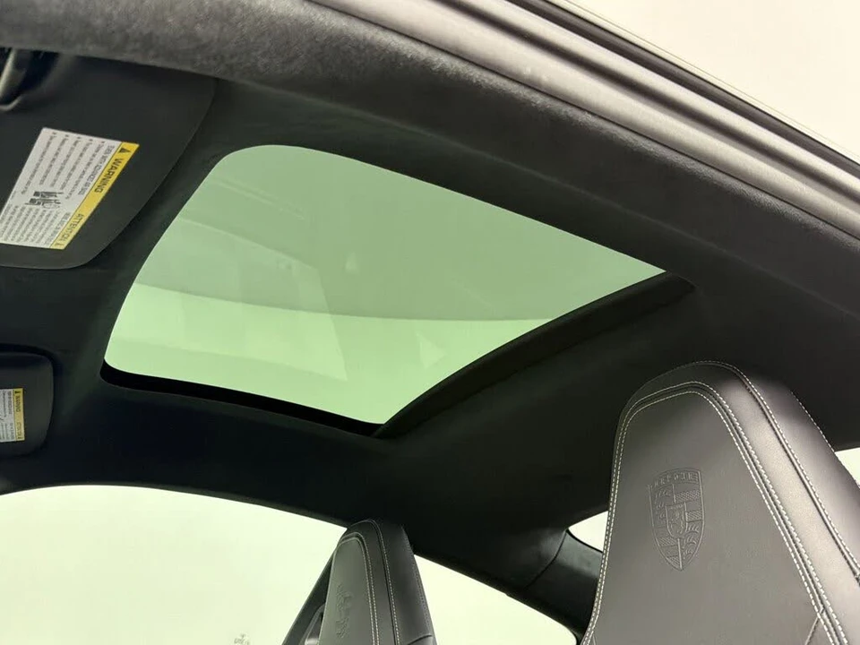 2026 Porsche 911 - Image 23 of 30