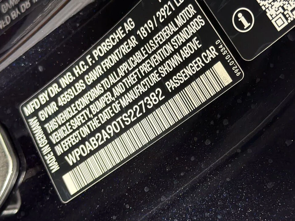2026 Porsche 911 - Image 25 of 30