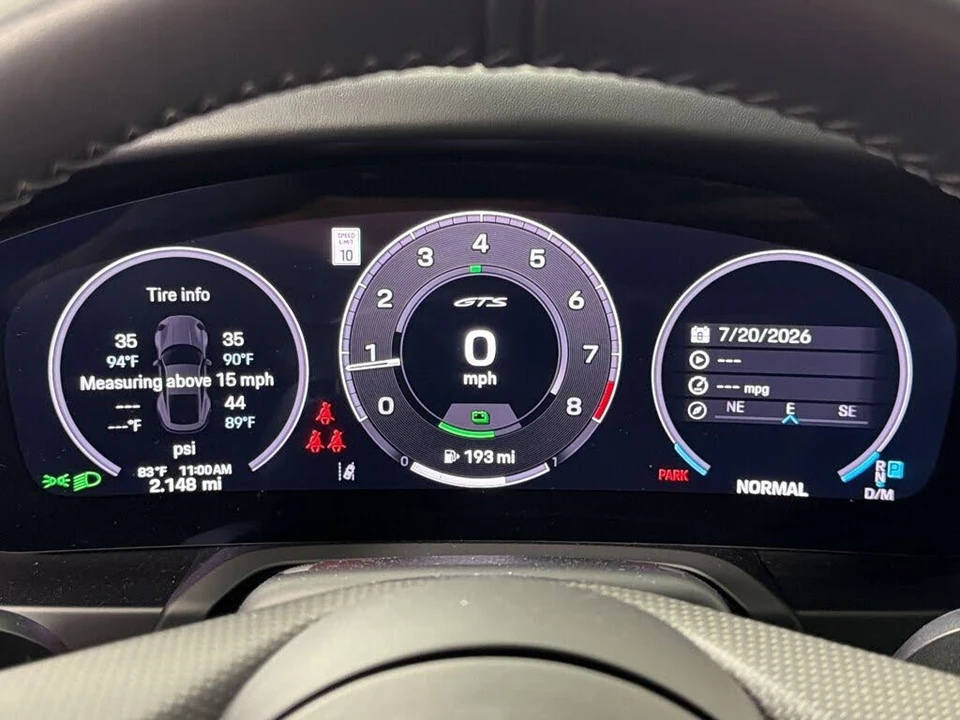 2026 Porsche 911 - Image 21 of 30