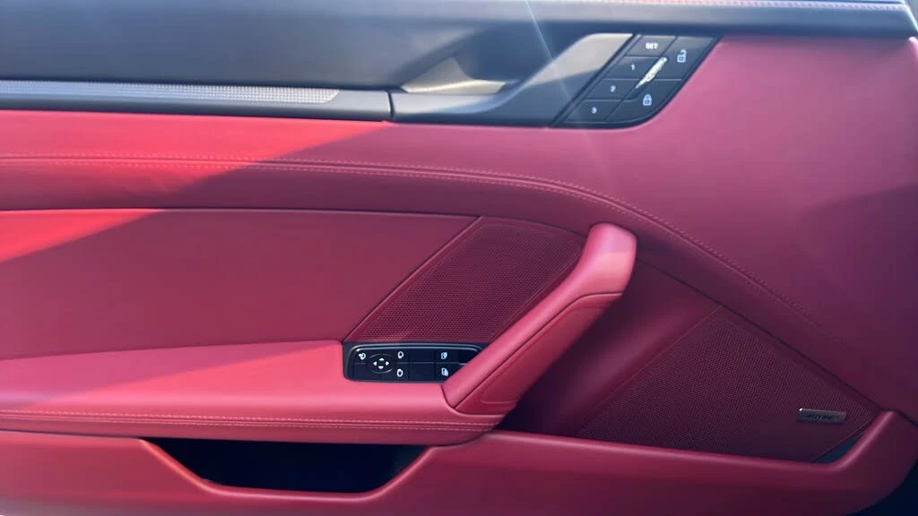 2026 Porsche 911 - Image 23 of 31