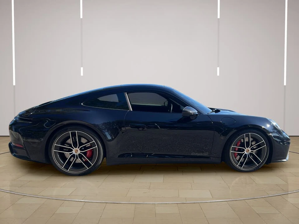 2026 Porsche 911 - Image 8 of 31