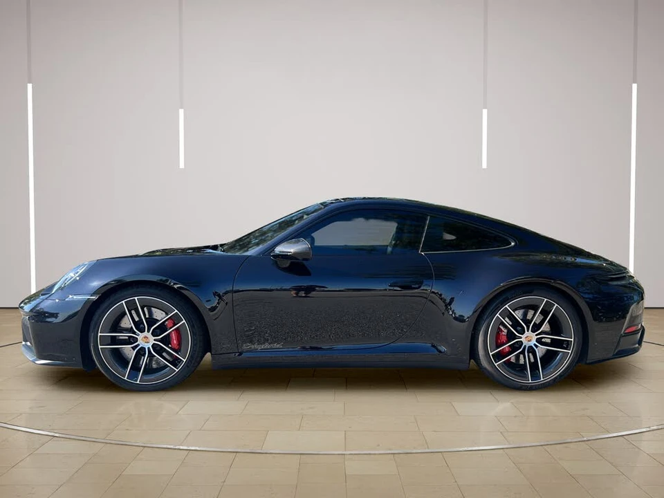 2026 Porsche 911 - Image 2 of 31