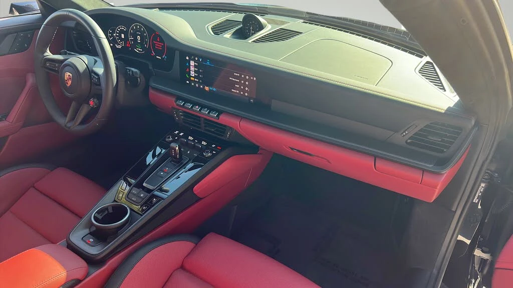 2026 Porsche 911 - Image 20 of 31