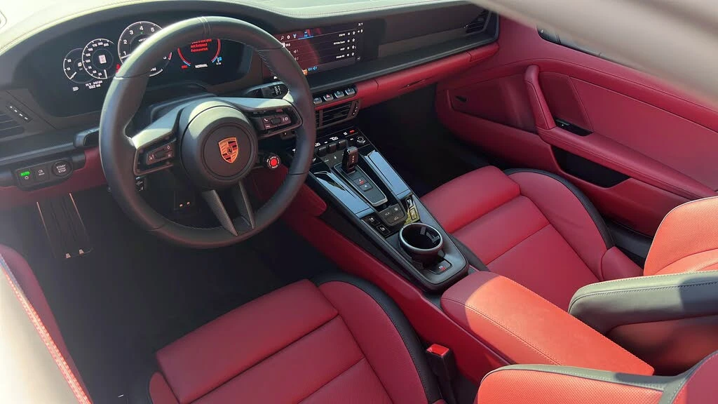 2026 Porsche 911 - Image 16 of 31