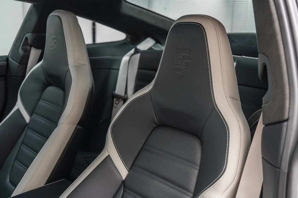2026 Porsche 992 Carrera GTS - Image 25 of 31