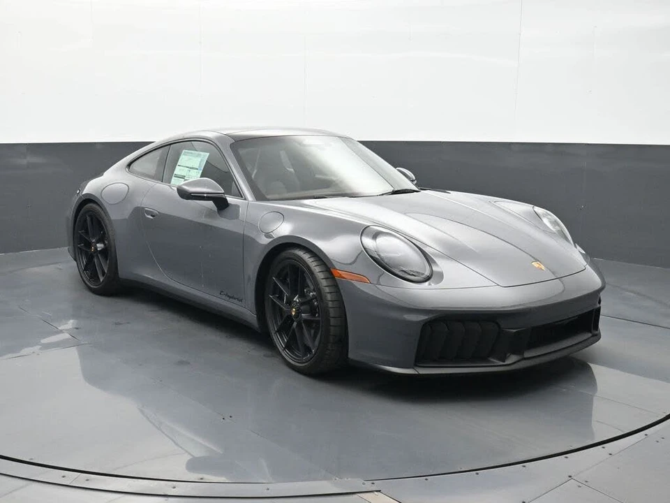 2026 Porsche 992 Carrera GTS - Image 21 of 30