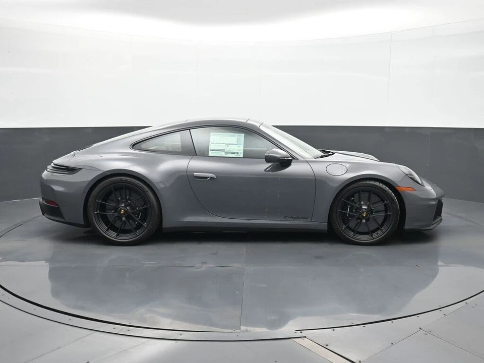 2026 Porsche 992 Carrera GTS - Image 20 of 30