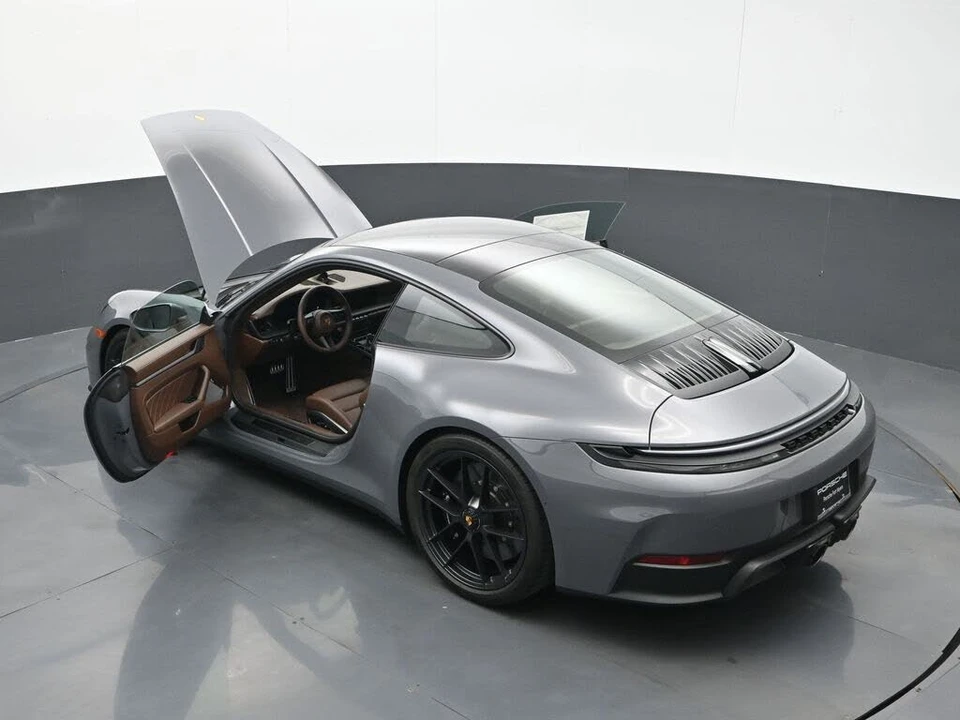 2026 Porsche 992 Carrera GTS - Image 25 of 30