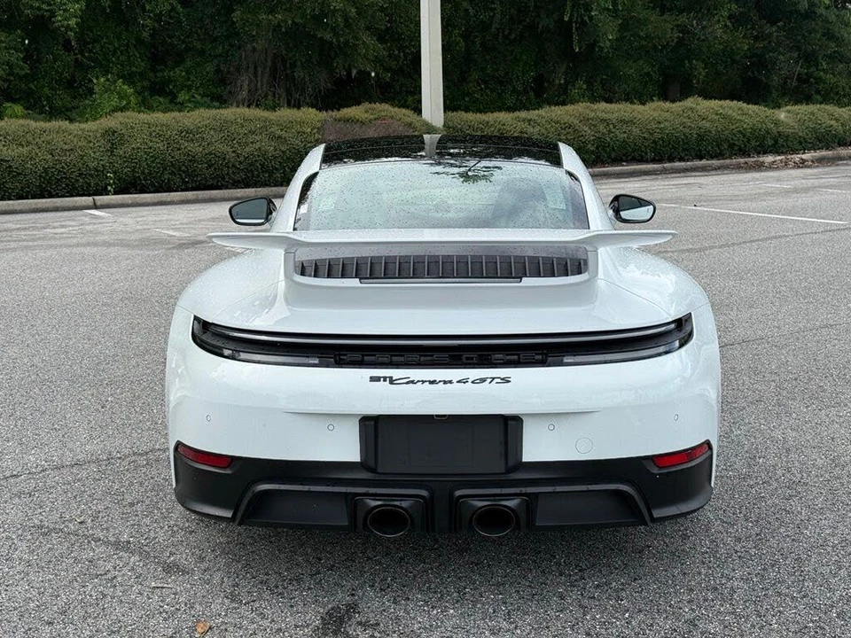 2026 Porsche 911 - Image 24 of 26