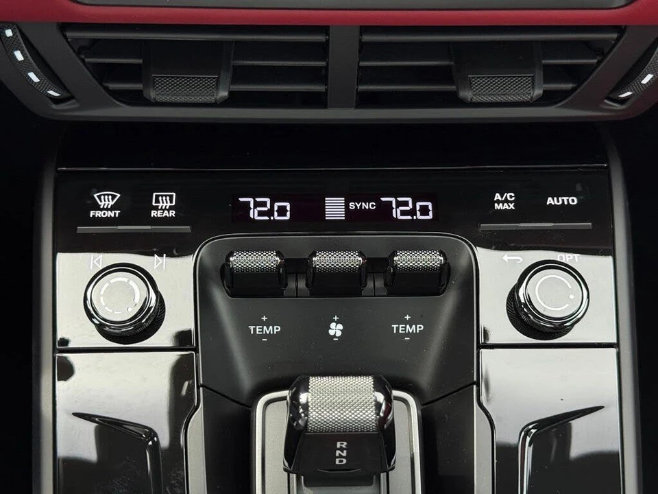 2026 Porsche 911 - Image 15 of 26