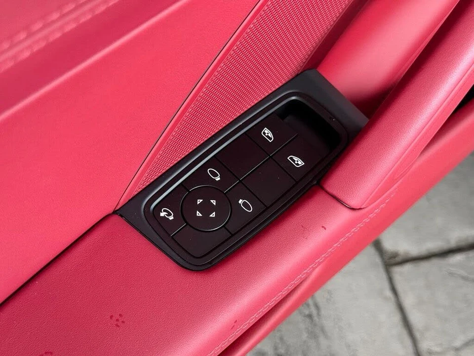 2026 Porsche 911 - Image 7 of 26