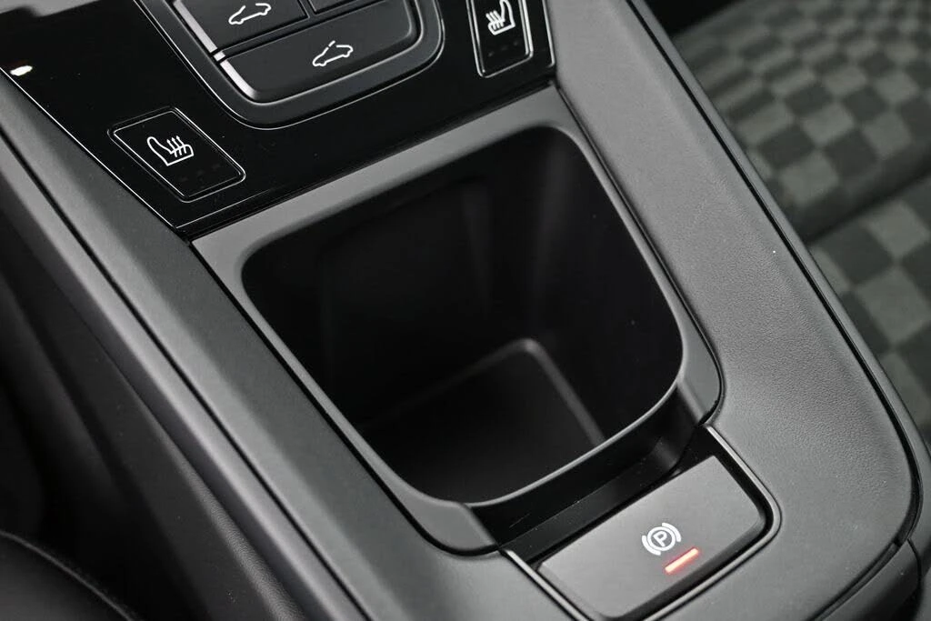 2026 Porsche 992 Carrera GTS - Image 20 of 31