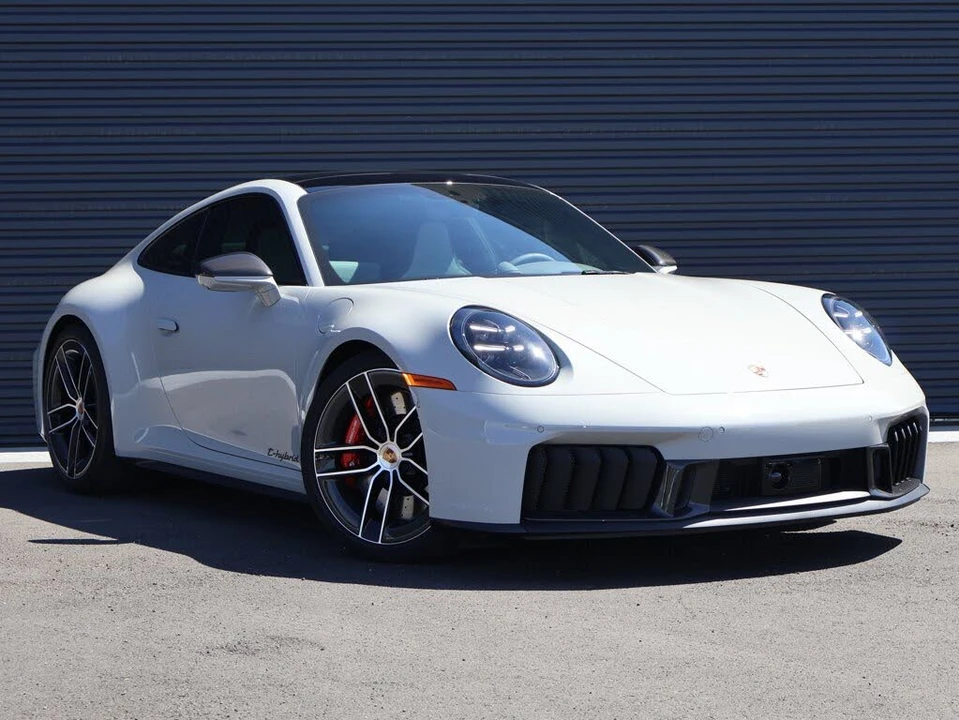 2026 Porsche 992 Carrera GTS - Image 7 of 30