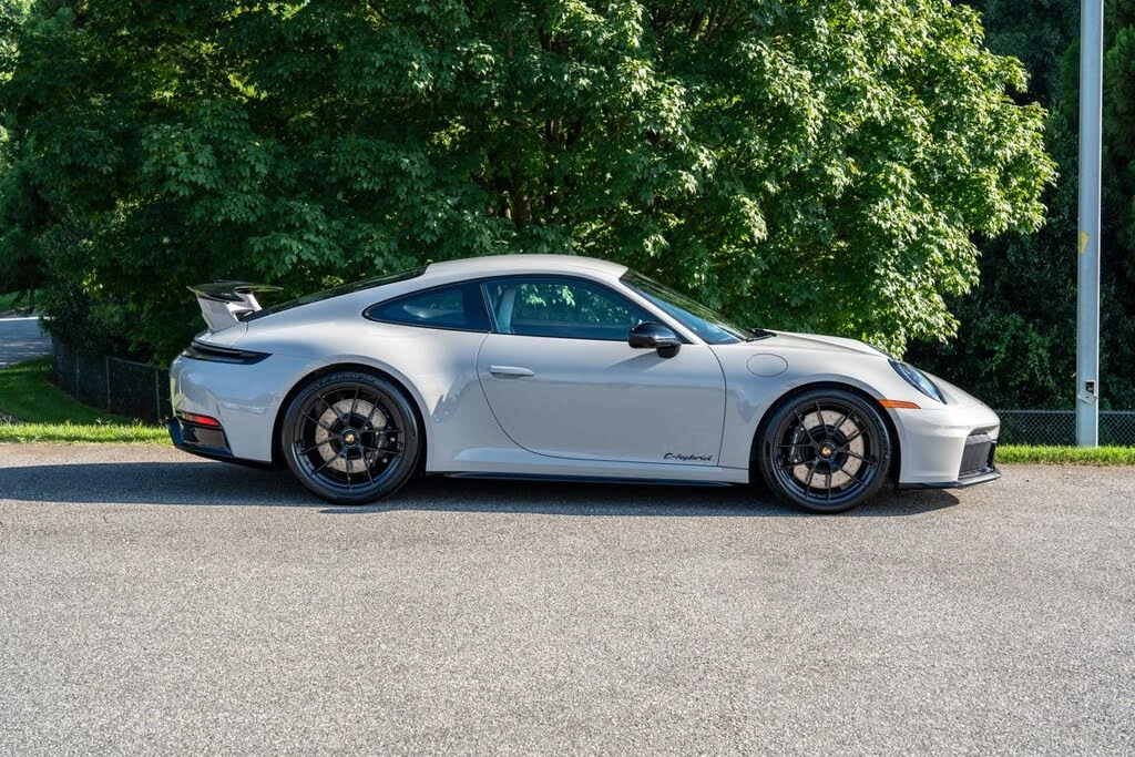 2026 Porsche 992 Carrera GTS - Image 8 of 31